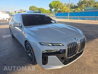 2025 BMW 7 Series Sedan 740i - miniatura 3
