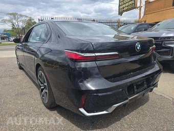 2025 BMW 7 Series Sedan 740i – miniatura 2