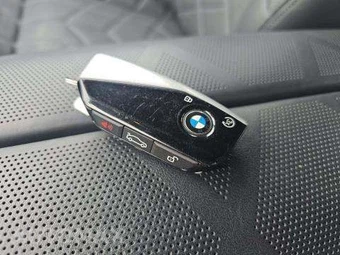 2025 BMW 7 Series Sedan 740i – miniatura 8