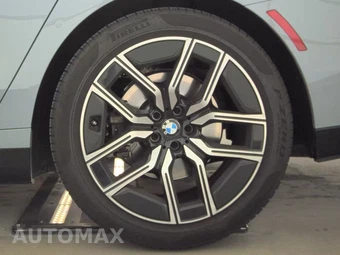 2025 BMW 7 Series Sedan 740i xDrive – miniatura 12