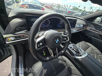 2025 BMW 7 Series Sedan 740i xDrive – miniatura 16