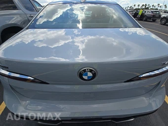 2025 BMW 7 Series Sedan 740i xDrive – miniatura 23
