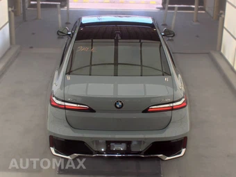 2025 BMW 7 Series Sedan 740i xDrive – miniatura 6