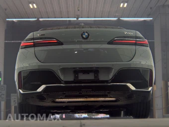 2025 BMW 7 Series Sedan 740i xDrive – miniatura 7