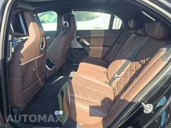 2025 BMW 7 Series Sedan 740i xDrive - miniatura 13