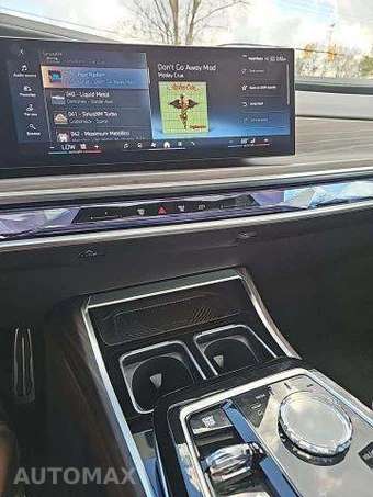 2025 BMW 7 Series Sedan 740i xDrive - miniatura 10