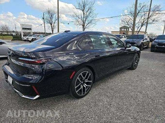 2025 BMW 7 Series Sedan 740i xDrive - miniatura 3
