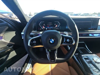 2025 BMW 7 Series Sedan 740i xDrive - miniatura 10