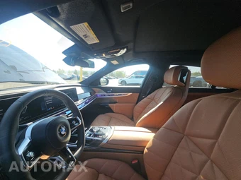 2025 BMW 7 Series Sedan 740i xDrive - miniatura 14