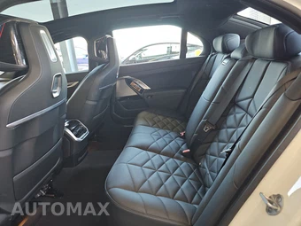 2025 BMW 7 Series Sedan 740i xDrive - miniatura 13