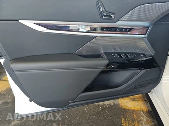 2025 BMW 7 Series Sedan 740i xDrive - miniatura 9