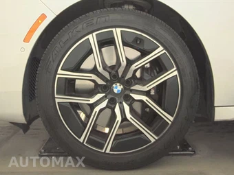 2025 BMW 7 Series Sedan 740i xDrive - miniatura 9