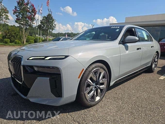 2025 BMW 7 Series Sedan 740i xDrive