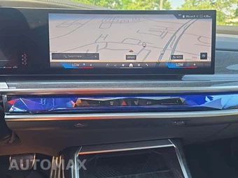 2025 BMW 7 Series Sedan 740i xDrive - miniatura 10