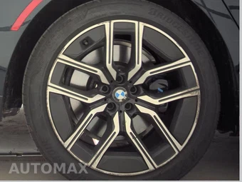 2025 BMW 7 Series Sedan 740i xDrive - miniatura 11