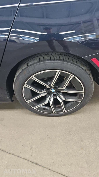 2025 BMW 7 Series Sedan 740i xDrive - miniatura 28