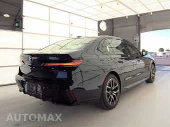 2025 BMW 7 Series Sedan 740i xDrive - miniatura 5