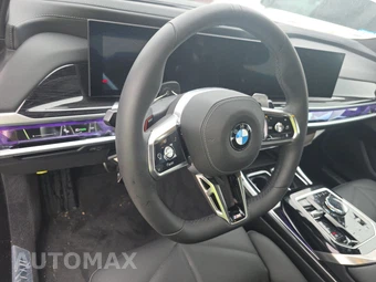 2025 BMW 7 Series Sedan 740i xDrive – miniatura 10