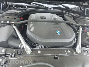 2025 BMW 7 Series Sedan 740i xDrive – miniatura 16