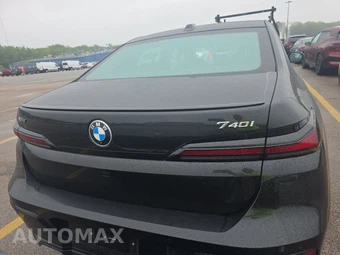 2025 BMW 7 Series Sedan 740i xDrive – miniatura 5