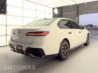 2025 BMW 7 Series Sedan 740i xDrive - miniatura 5