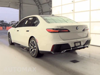 2025 BMW 7 Series Sedan 740i xDrive - miniatura 8
