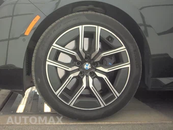 2025 BMW 7 Series Sedan 740i xDrive - miniatura 9