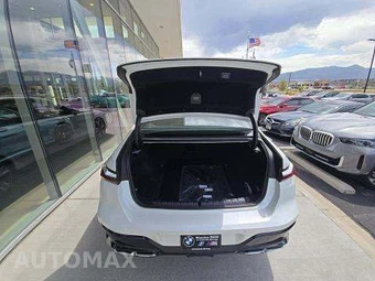 2025 BMW 7 Series Sedan 760i xDrive - miniatura 14