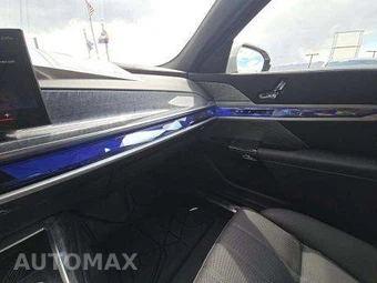 2025 BMW 7 Series Sedan 760i xDrive - miniatura 28