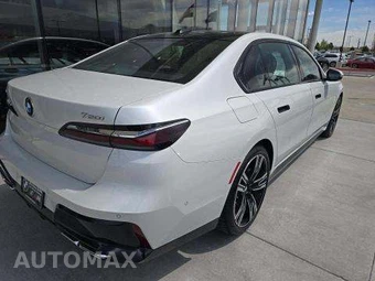 2025 BMW 7 Series Sedan 760i xDrive - miniatura 3