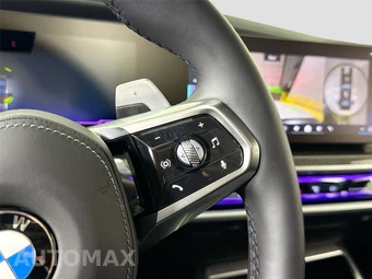 2025 BMW 7 Series Sedan 760i xDrive - miniatura 23