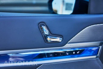 2025 BMW 7 Series Sedan 760i xDrive - miniatura 33