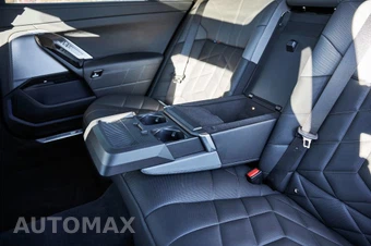 2025 BMW 7 Series Sedan 760i xDrive - miniatura 53