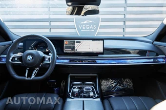 2025 BMW 7 Series Sedan 760i xDrive - miniatura 56
