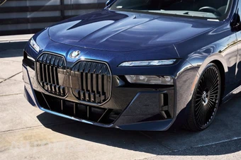 2025 BMW 7 Series Sedan 760i xDrive - miniatura 6