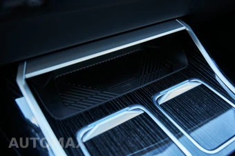 2025 BMW 7 Series Sedan 760i xDrive - miniatura 74
