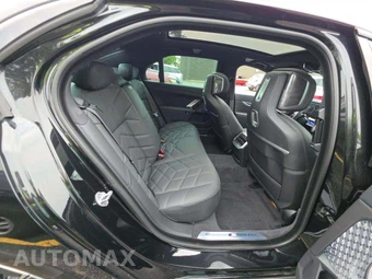 2025 BMW 7 Series Sedan 760i xDrive - miniatura 16