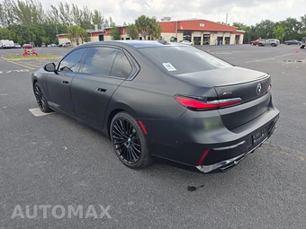2025 BMW 7 Series Sedan 760i xDrive - miniatura 6