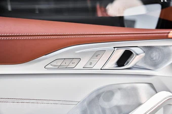 2025 BMW 8 Series ALPINA B8 Gran Coupe ALPINA B8 xDrive Sedan - miniatura 41