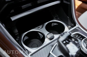 2025 BMW 8 Series ALPINA B8 Gran Coupe ALPINA B8 xDrive Sedan - miniatura 77