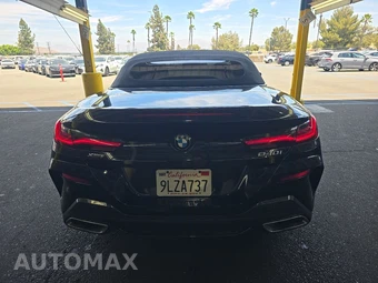 2025 BMW 8 Series Convertible 840i xDrive - miniatura 5