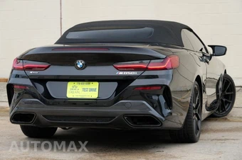 2025 BMW 8 Series Convertible M850i xDrive - miniatura 3