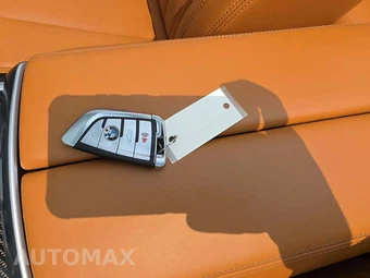 2025 BMW 8 Series Convertible M850i xDrive - miniatura 5