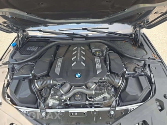 2025 BMW 8 Series Convertible M850i xDrive – miniatura 20