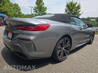 2025 BMW 8 Series Convertible M850i xDrive – miniatura 3