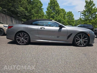 2025 BMW 8 Series Convertible M850i xDrive – miniatura 4