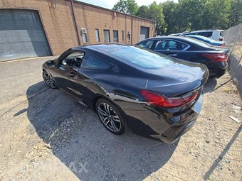 2025 BMW 8 Series Coupe 840i xDrive – miniatura 2