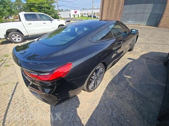 2025 BMW 8 Series Coupe 840i xDrive – miniatura 3