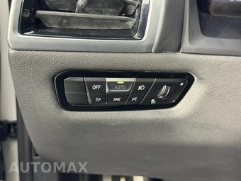 2025 BMW 8 Series Gran Coupe 840i Sedan - miniatura 18
