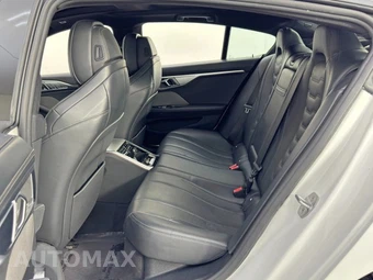 2025 BMW 8 Series Gran Coupe 840i Sedan - miniatura 42